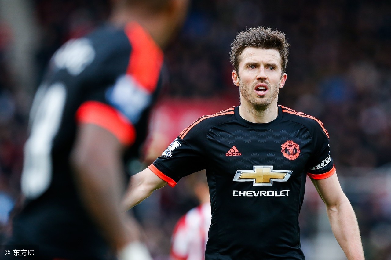 加盟曼联视频,卡里克执教曼联几场比赛