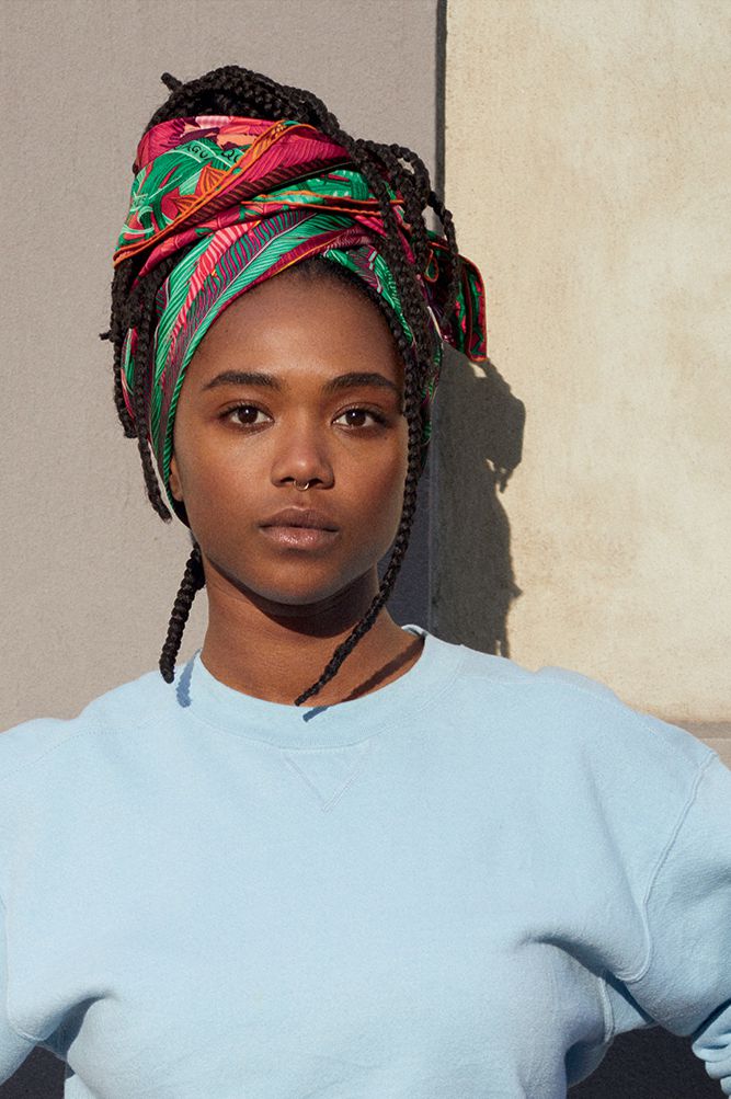 入手一条爱马仕的丝巾，超过5种以上穿搭打法，只看你会不会运用