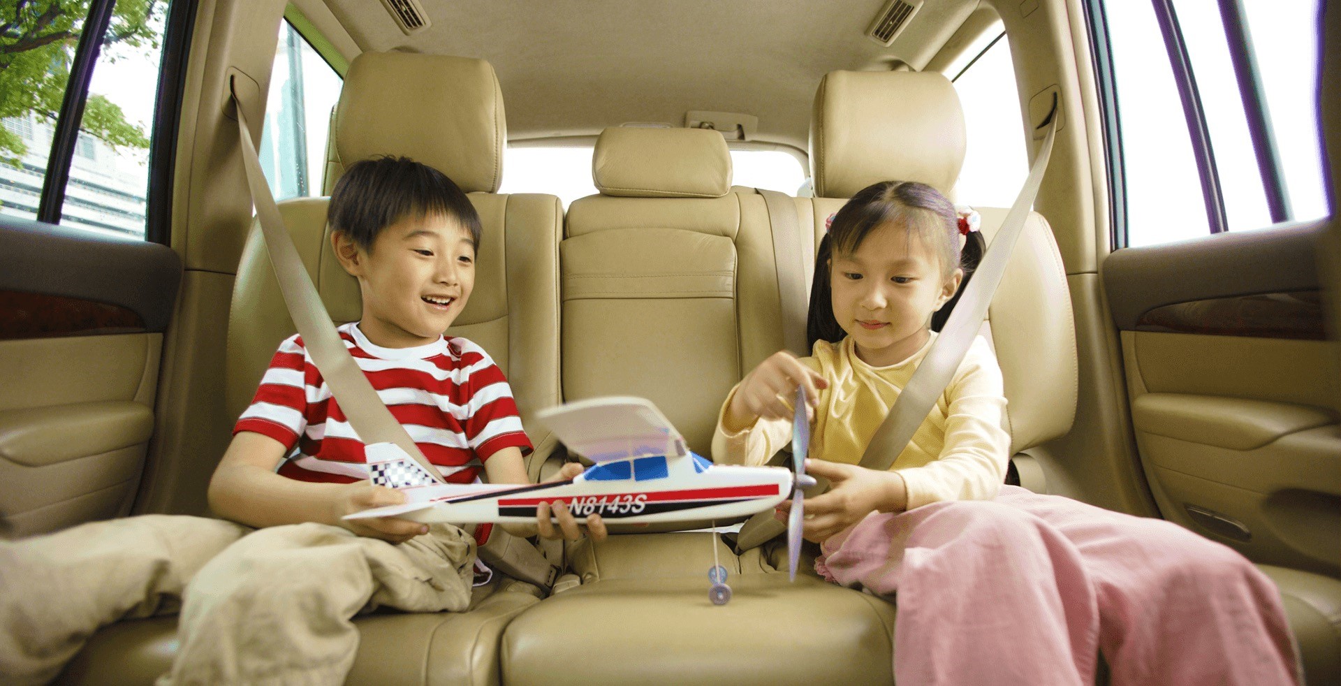 小孩上下学接送服务,双休不耽误接送孩子