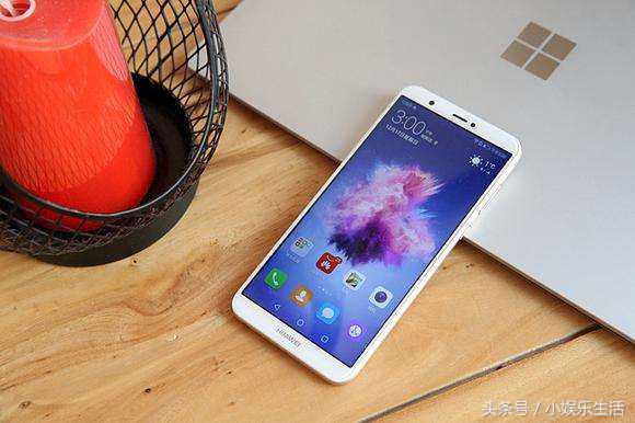 千元的全面屏手机荣耀7,荣耀畅玩全面屏7x