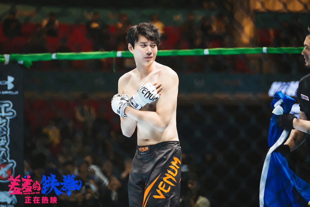 艾伦跑龙套,艾伦首次上春晚