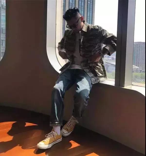 头可破血可流眼泪不能掉,头可断血可流头发不可乱