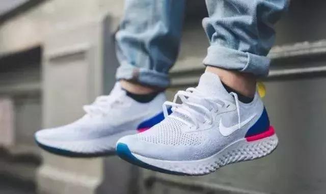 头可破血可流眼泪不能掉,头可断血可流头发不可乱