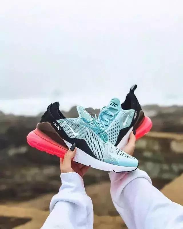 头可破血可流眼泪不能掉,头可断血可流头发不可乱