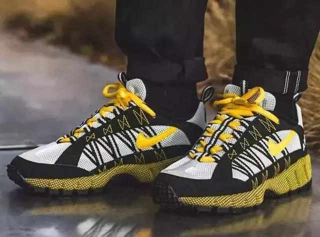 头可破血可流眼泪不能掉,头可断血可流头发不可乱