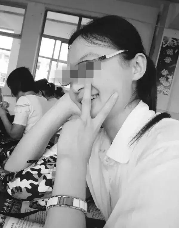 被拐卖大学生路人求救,被拐卖小姑娘求救信息