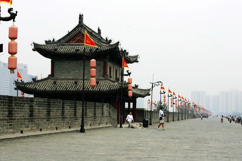 西安城墙钟楼鼓楼一日游,西安古都鼓楼游记