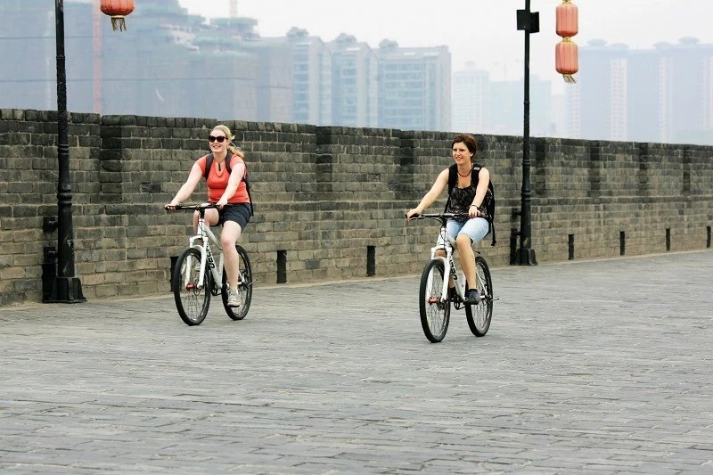 西安城墙钟楼鼓楼一日游,西安古都鼓楼游记