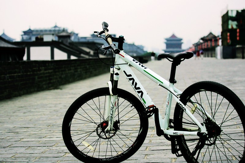 西安城墙钟楼鼓楼一日游,西安古都鼓楼游记