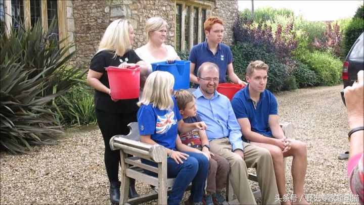 霍金科学家死之前说的话,关于霍金死亡的资料