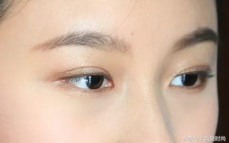 手残眼妆神器,新手也能驾驭的日常眼影