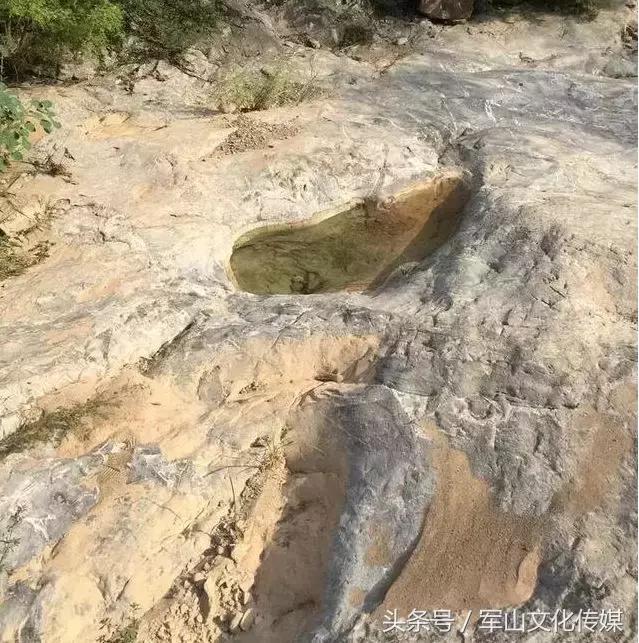 运城大梯子崖的桃花几月去最好,河津黄河大梯子崖景区天气预报