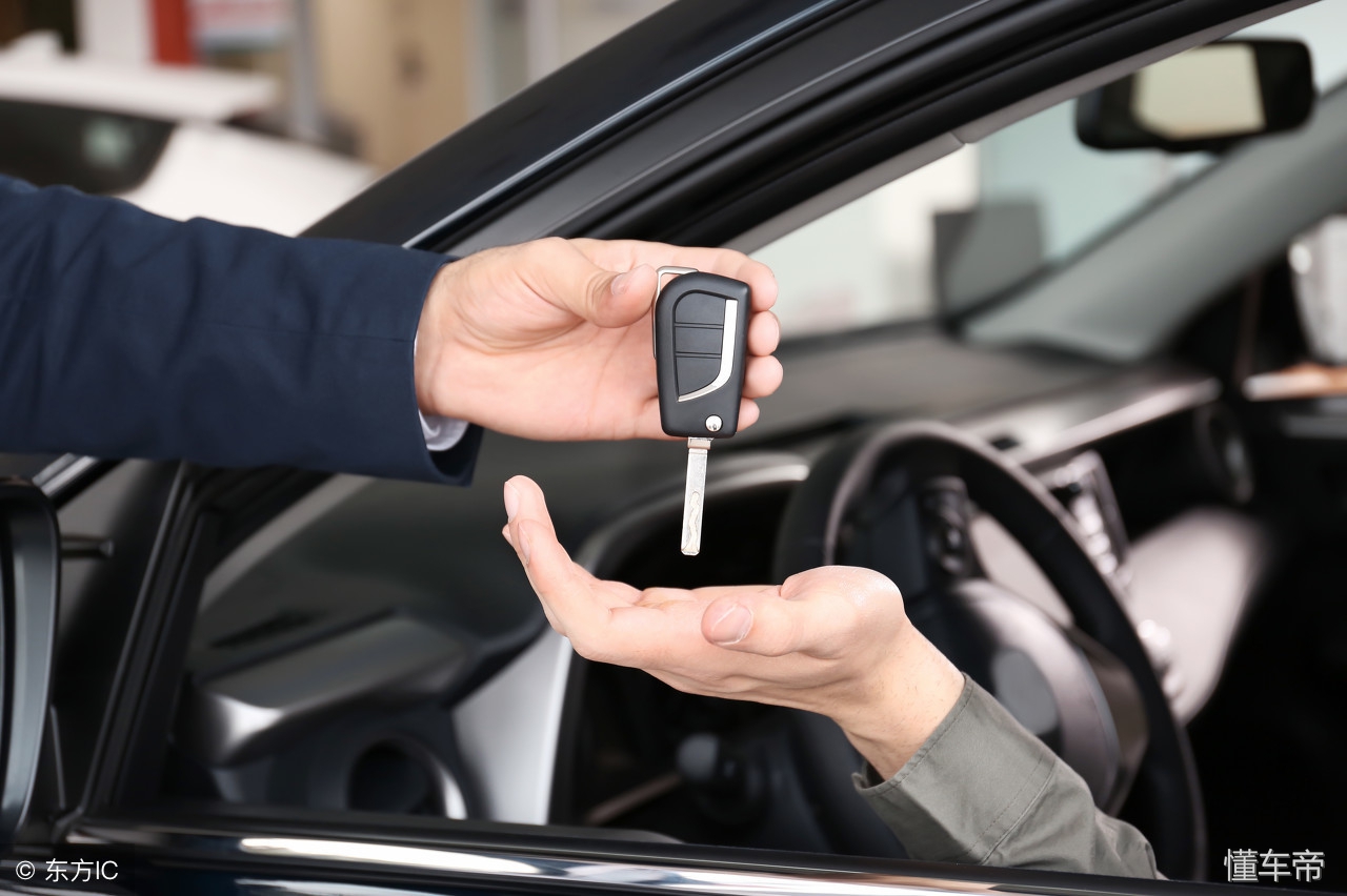 新车办牌到哪里办好,现在买新车上牌照的流程