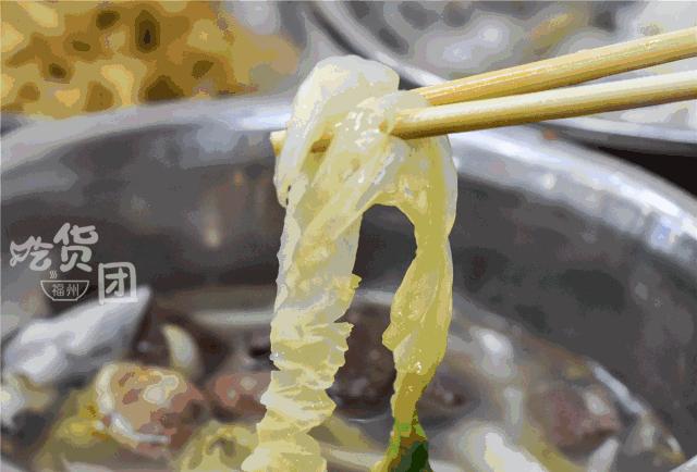 这家店的老板心太坏，放这么多料，是存心为难我胖虎？