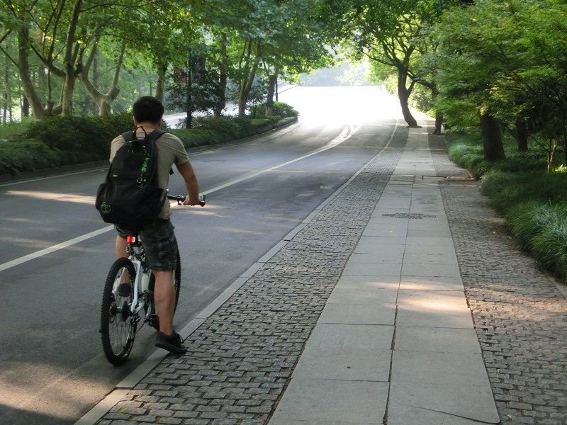 世界上最先进的自行车多少钱,世界上有几百万人民币的自行车吗