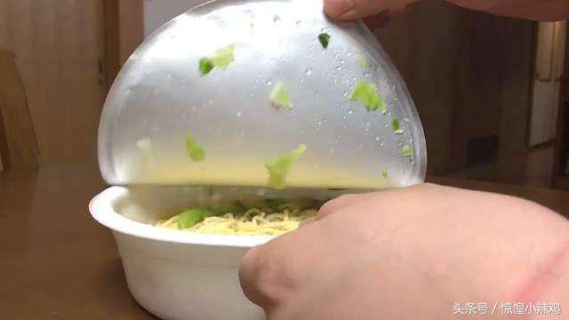 日清泡面小清新广告,日清拉面恶搞周边