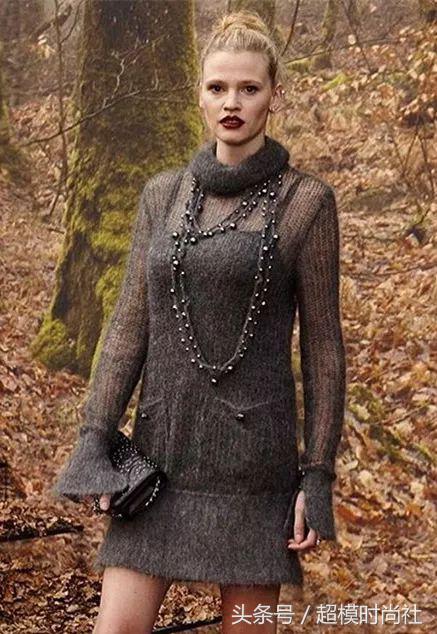 牙缝成特色？C*杯罩**超模大器晚成！因“胖”引争议