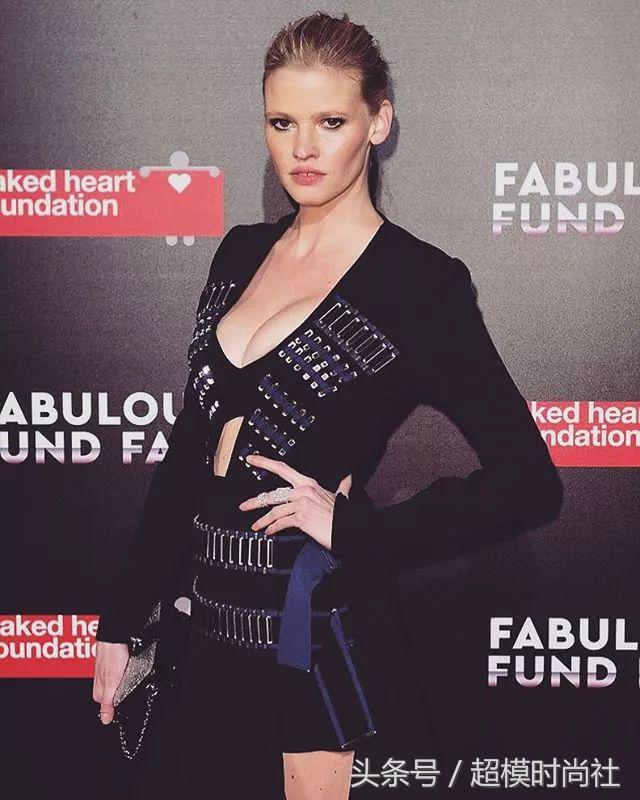 牙缝成特色？C*杯罩**超模大器晚成！因“胖”引争议