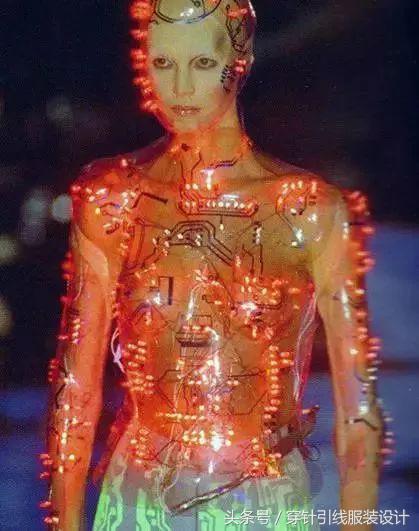 赫本和纪梵希永恒经典,纪梵希创始人与奥黛丽赫本的故事