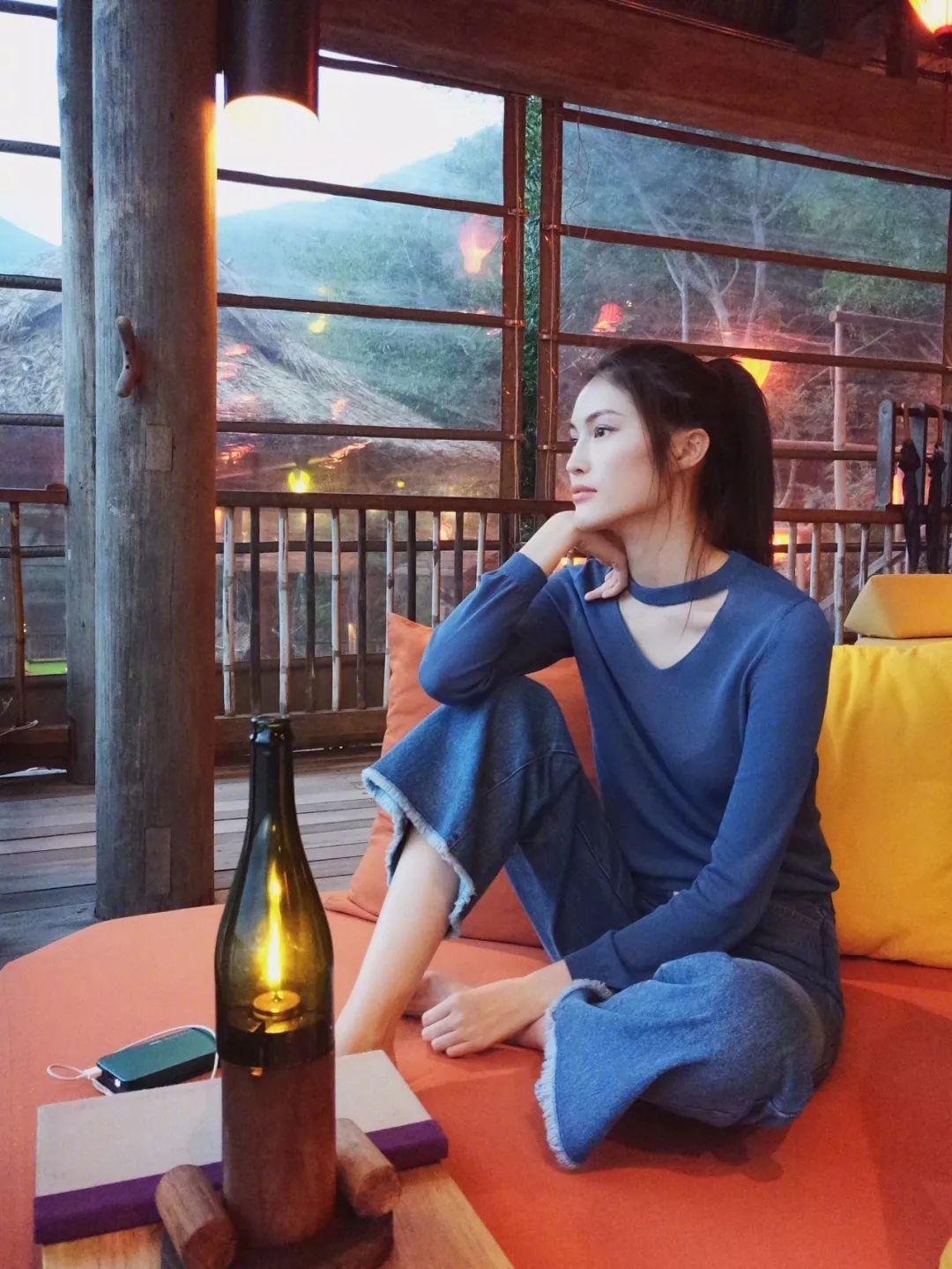 何穗美白美黑对比图,何穗白到底有多美