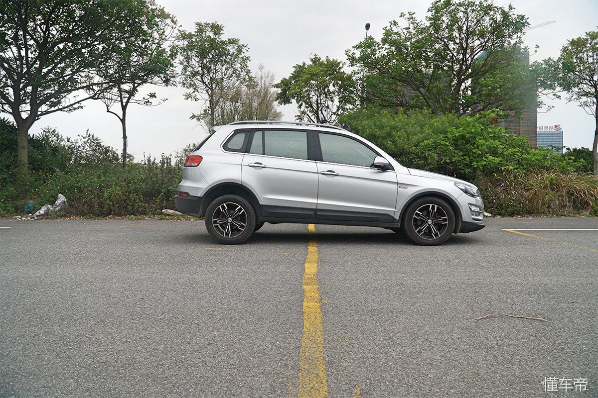 众泰大迈x5新车价格多少钱,16款众泰大迈x5车上功能