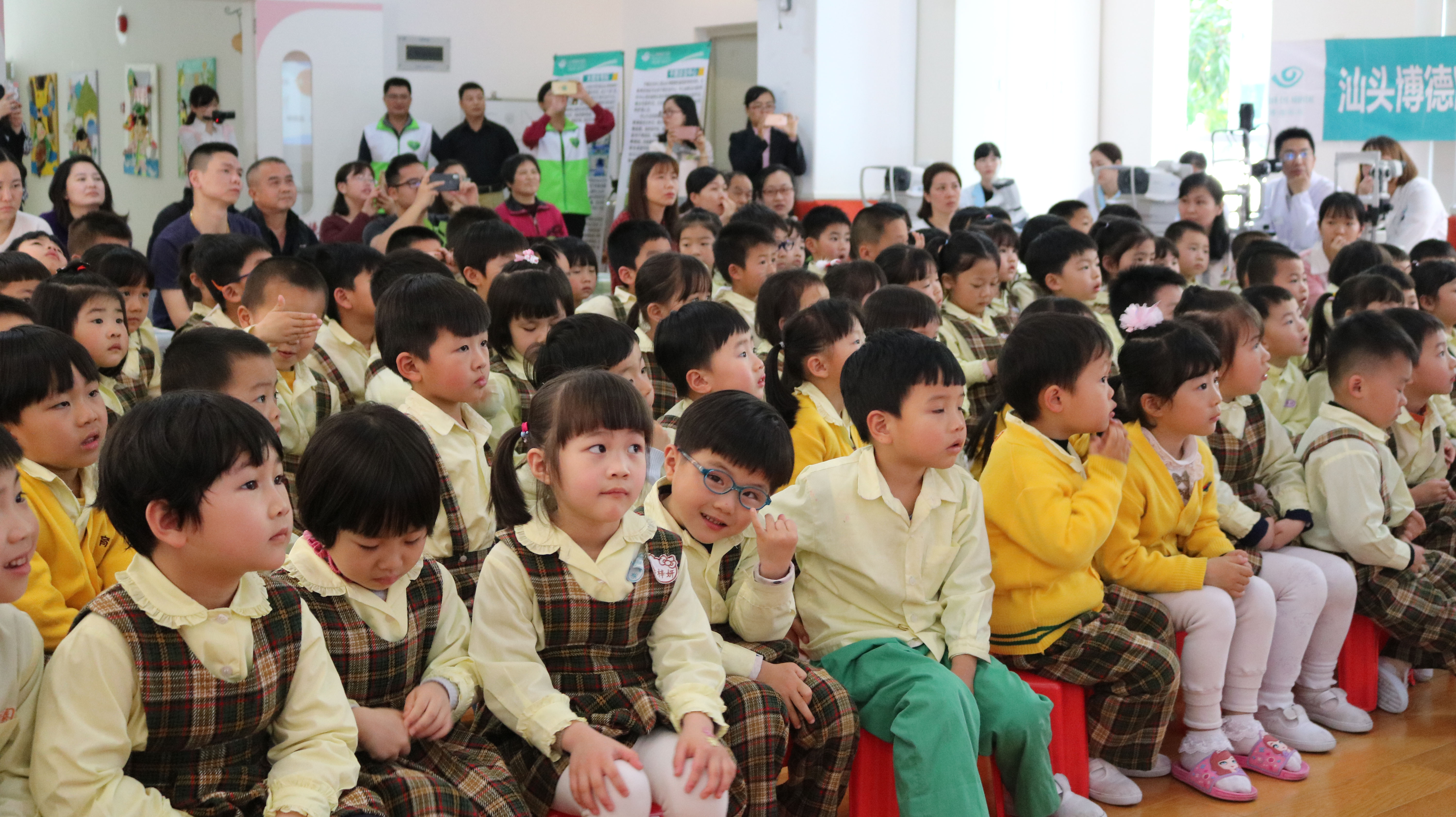 守护心灵之窗关爱眼睛健康,守护心灵之窗助力幸福成长