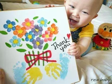 嫌弃手机内存不够用的爸妈，还不如动手制作最有爱的成长记录册！