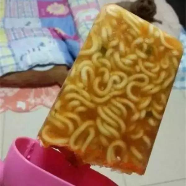 意大利：大家最近都爱舔……我这款冰淇淋