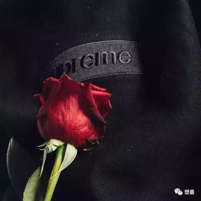 你以为我穿着莆田产TripleS硬说是国外代购，我心里就舒服吗？