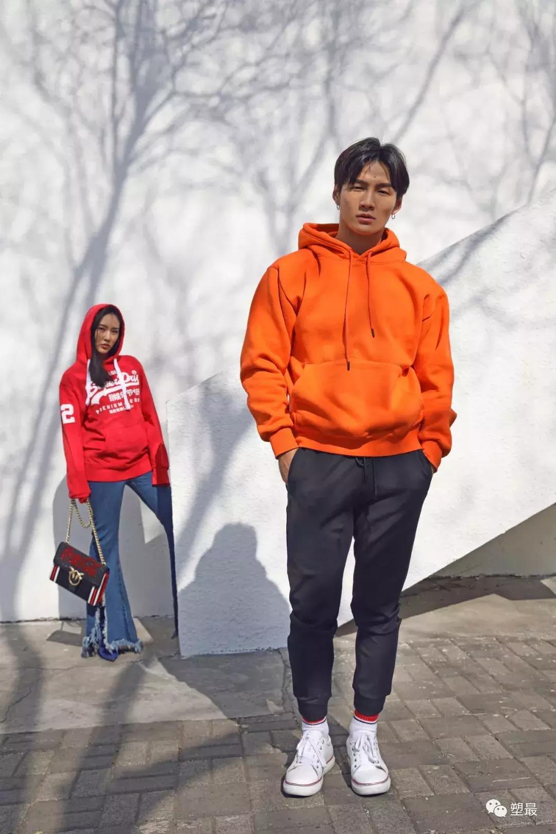 为了搭配衣服买个车,为了搭配衣服买了个包