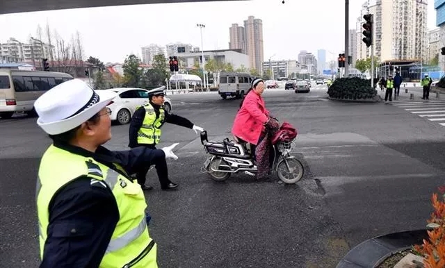 武汉交警严查电动车专项整治,武汉电动车首次违规免罚吗
