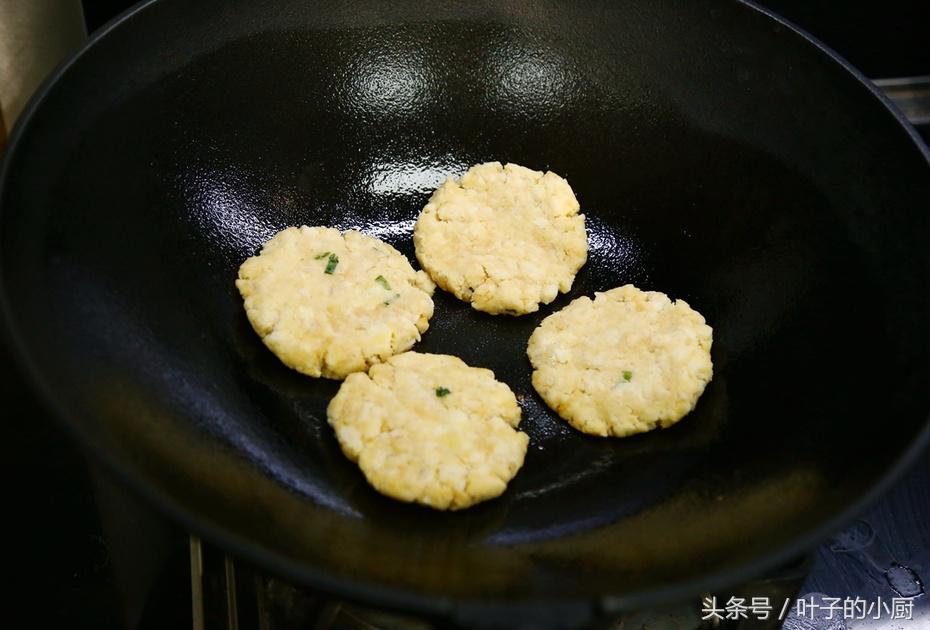 肚子疼、肚子胀,食疗偏方:巧做白萝卜,几块钱就搞定!