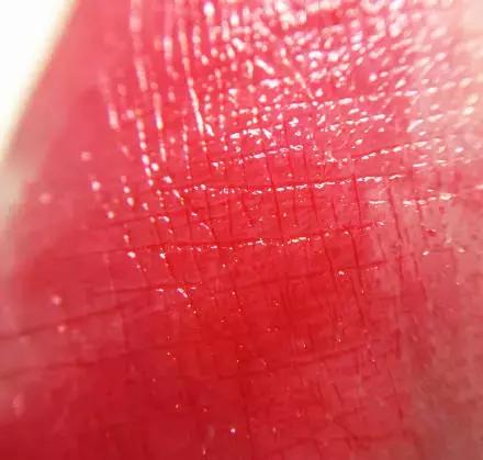 9支最好看的节日红,显白不挑皮还能hold住所有场合