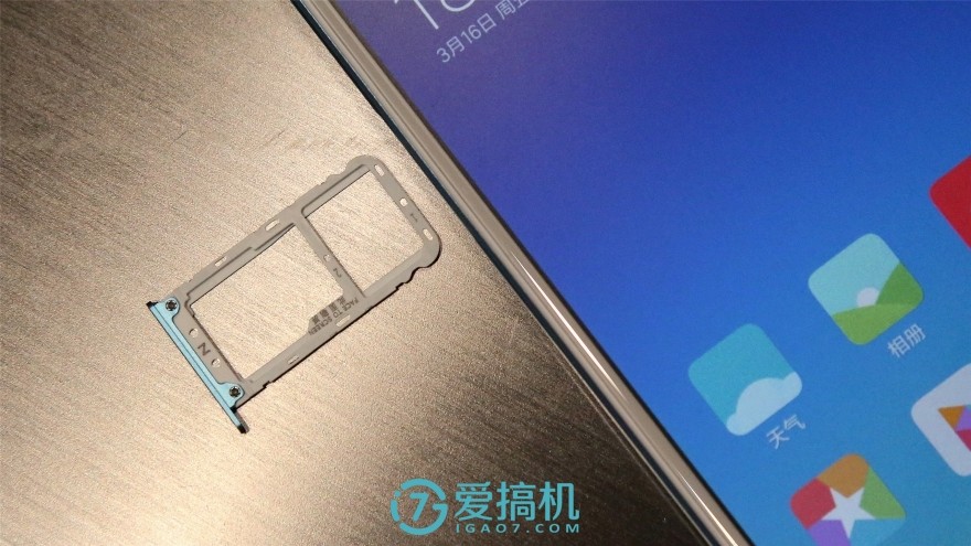 钦定国产最强千元神机!红米Note5首发上手体验:完全OK!