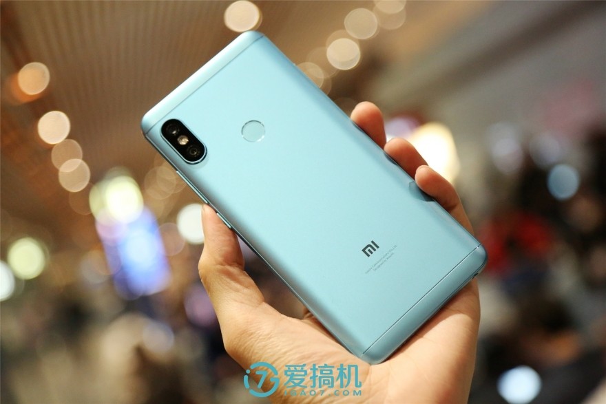 钦定国产最强千元神机!红米Note5首发上手体验:完全OK!