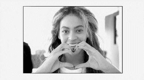 熬夜皮肤暗黄用什么大牌护肤品,大牌护肤品一点也不好用