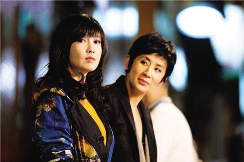 同性恋是否需要有个孩子？她们意外怀孕，还决定生下自己的孩子