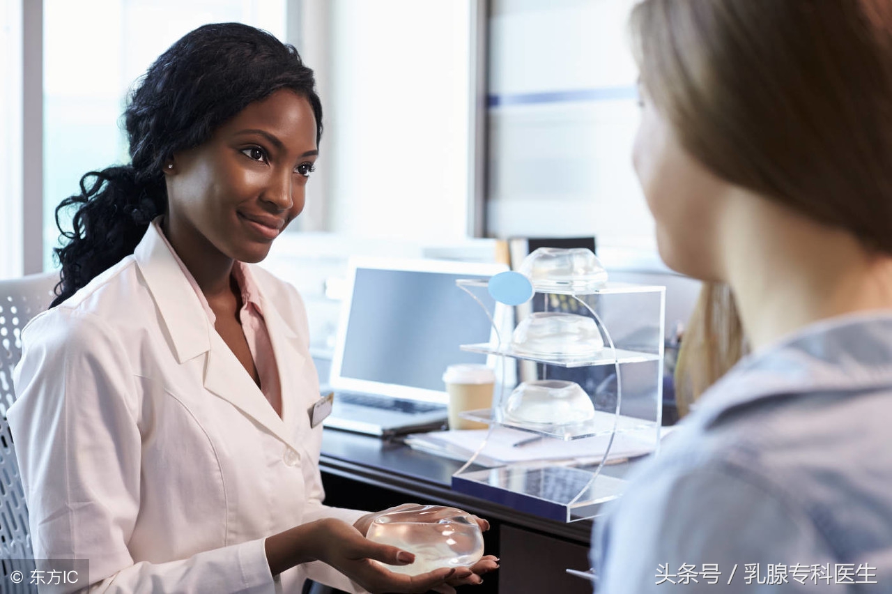 胸部长的靠下适合隆胸吗,胸小的有哪几种方法隆胸