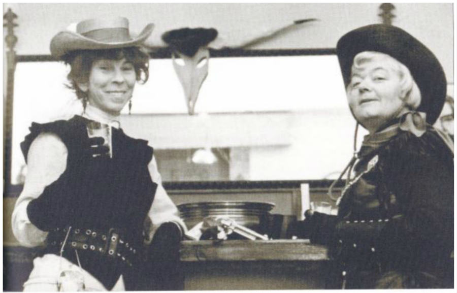 第一次出国去芬兰,带一本书去巴黎出版社