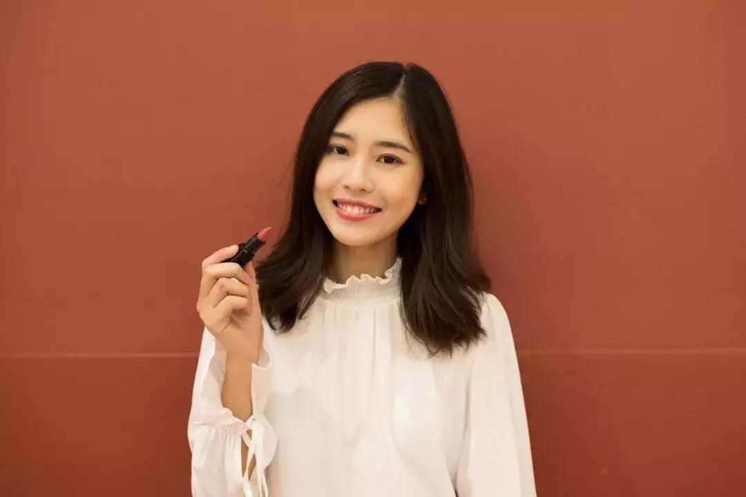 美妆好看的产品,适合欧美的口红平价