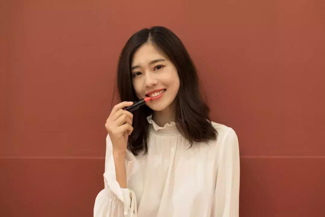 美妆好看的产品,适合欧美的口红平价