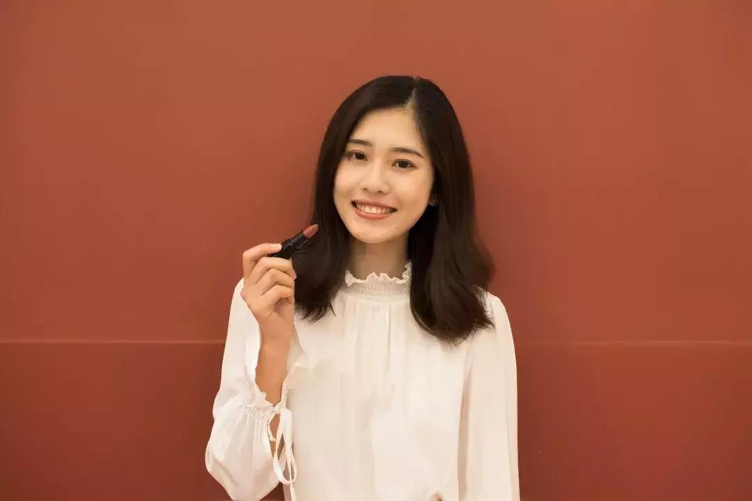 美妆好看的产品,适合欧美的口红平价