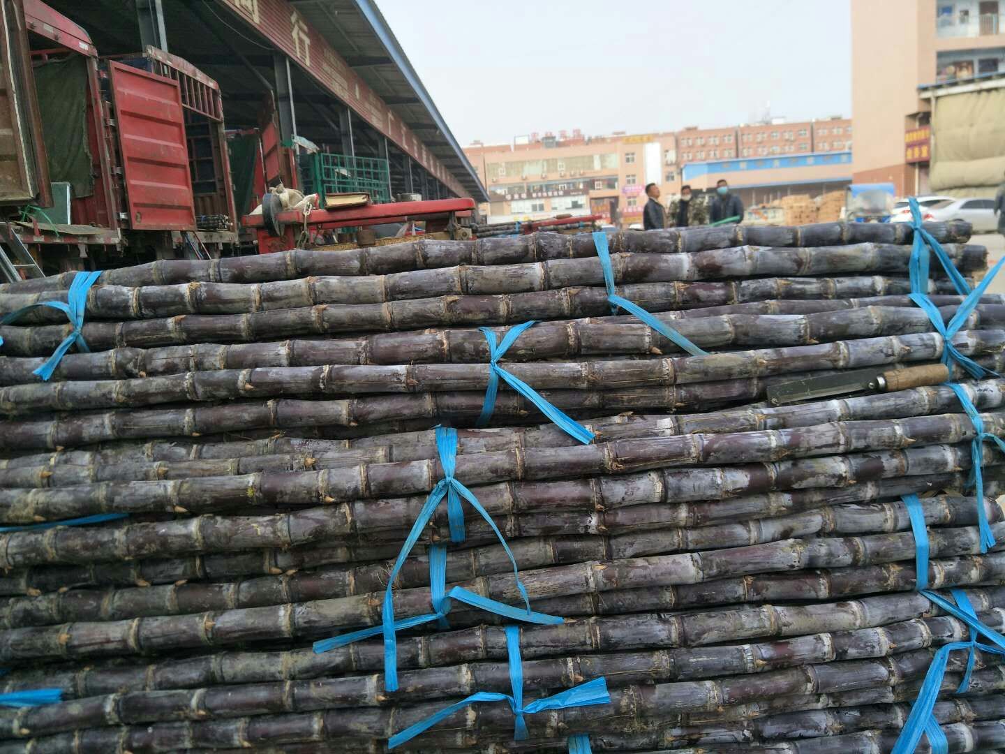 想赚大钱就做大生意,想赚钱就要往大了干