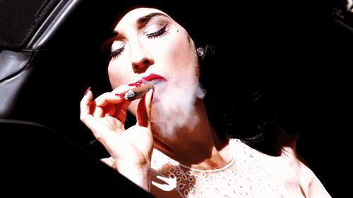 抽雪茄正确抽法教学视频,怎样抽雪茄才不会显得你是新手