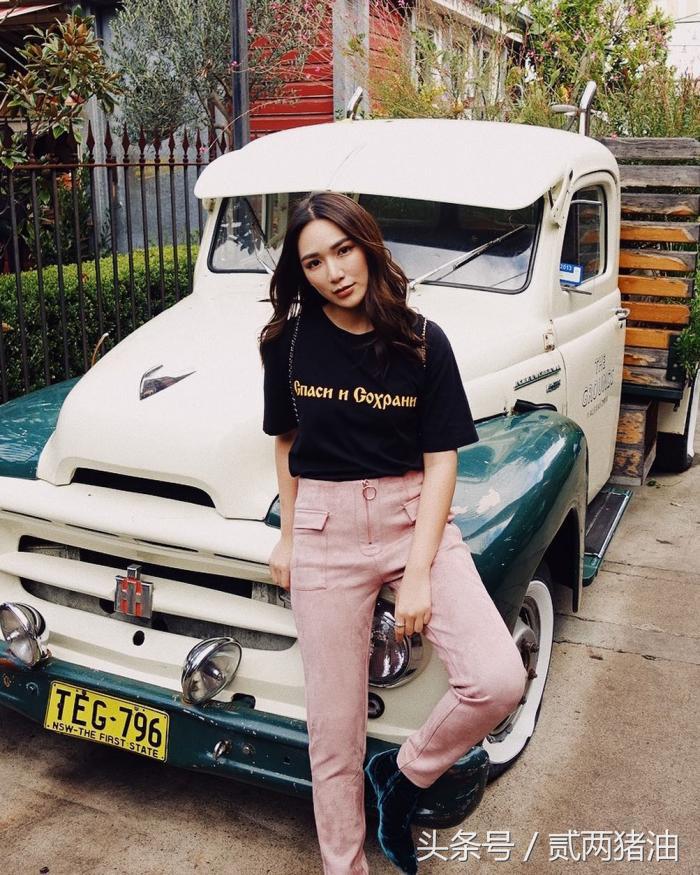 别再一成不变的穿你的Tee了,来些不一样的吧~