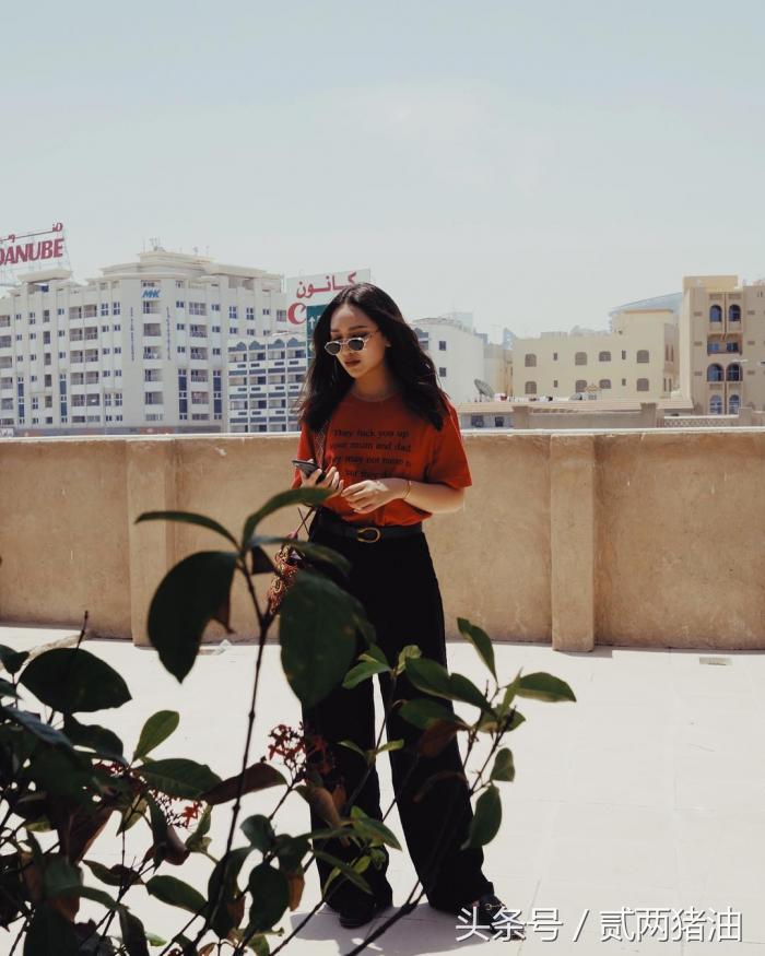 别再一成不变的穿你的Tee了,来些不一样的吧~