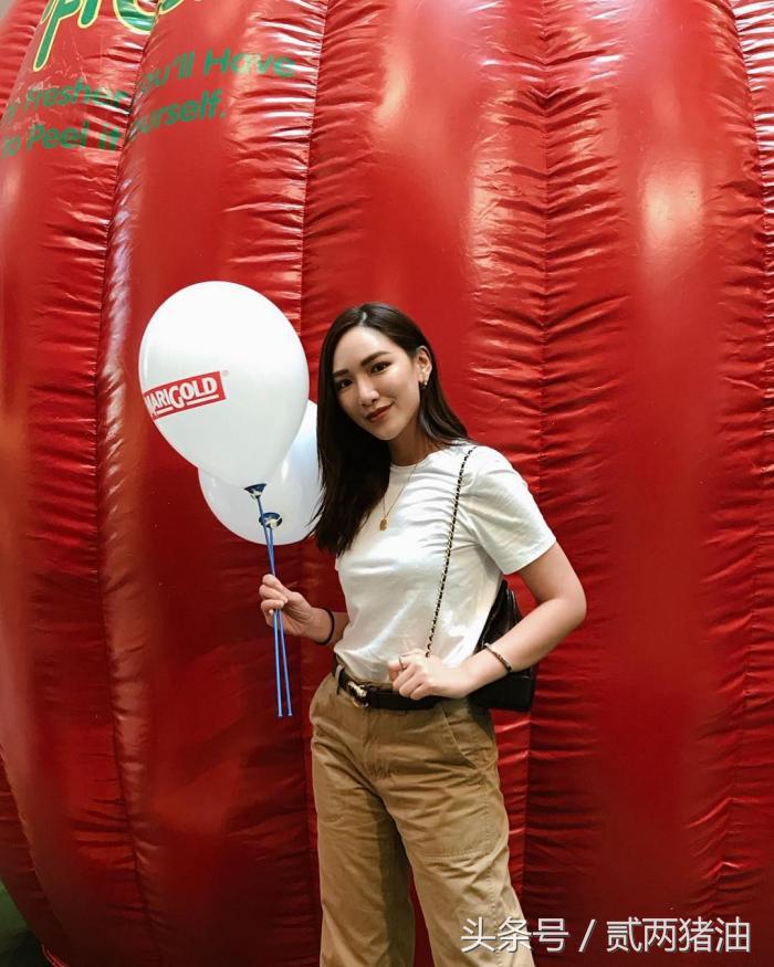 别再一成不变的穿你的Tee了,来些不一样的吧~