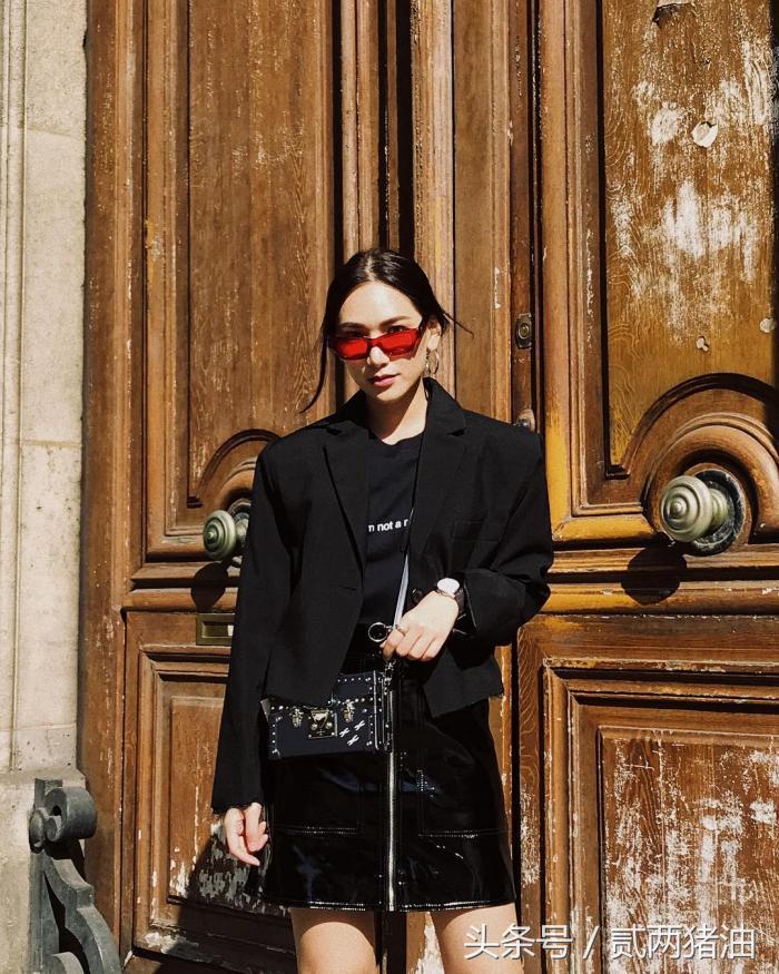 别再一成不变的穿你的Tee了,来些不一样的吧~