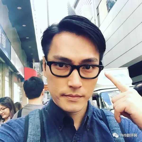 他做物理治疗师工资比当演员高8倍，但仍坚持在TVB跑龙套！