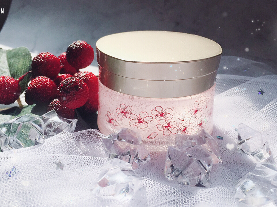 扒一波彩妆界的樱花限定!我们*彩大**妆界才不输给星爸爸樱花杯!